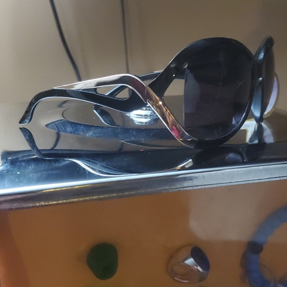 Sunglasses for her by ellure haven't seen any like - Picture 4 of 10